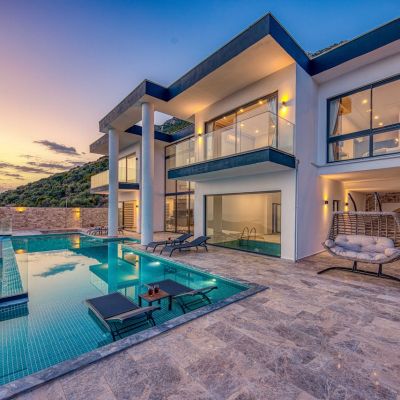 Luxury Villa Construction